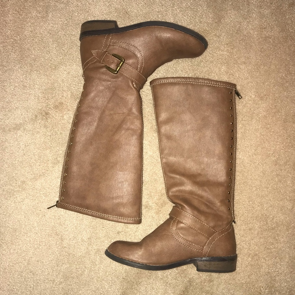 Justice girls tall boot zips in back. Super cute!